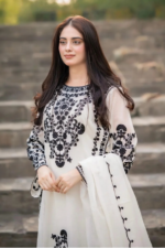 Agha Noor - 3pcs Dhanak Embroidered With Dhanak Emb Shawl - 843 - Image 3