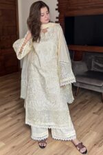 Sahane Luxury Chicken Kari 3pcs Lawn With Ready To Wear Dupatta- 758