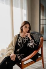 Agha Noor - 3pcs Dhanak Embroidered With Dhanak Emb Shawl - Image 5