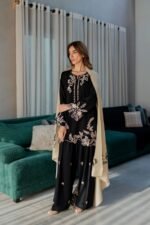 Agha Noor - 3pcs Dhanak Embroidered With Dhanak Emb Shawl - Image 3