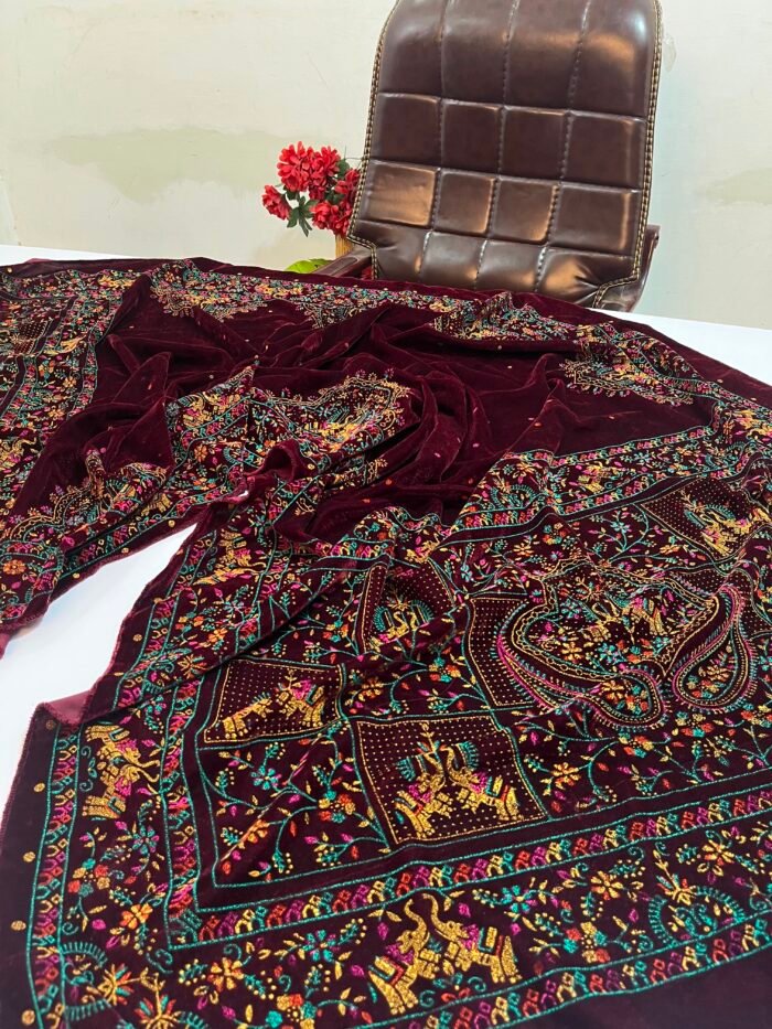 Velvet Printed Winter Shawl 2.5 Yards - Article# 01/Maroon - Image 4