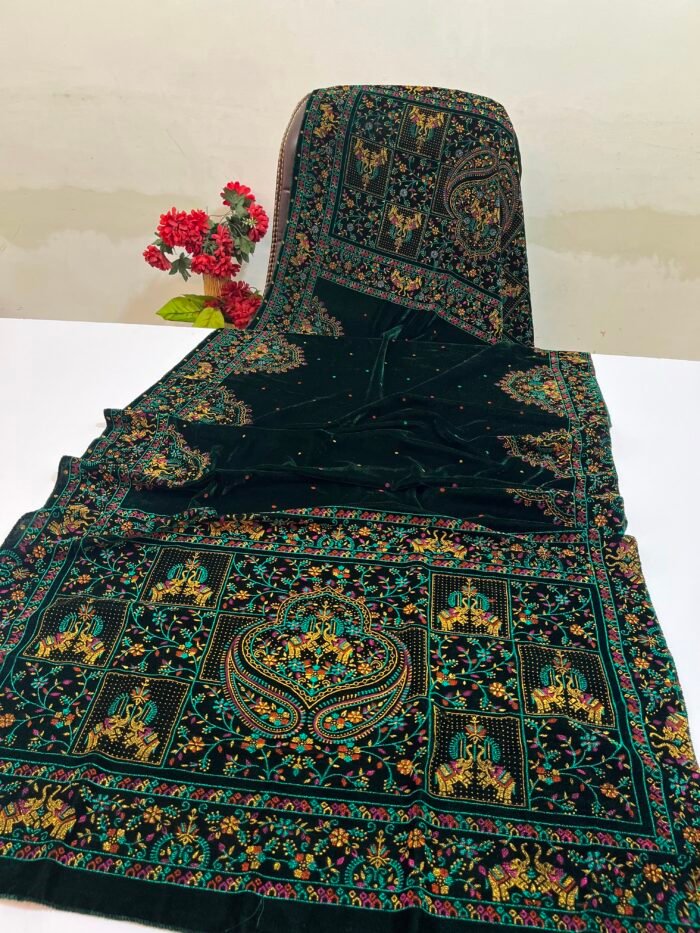 Velvet Printed Winter Shawl 2.5 Yards – Article# 01/Green - Image 2