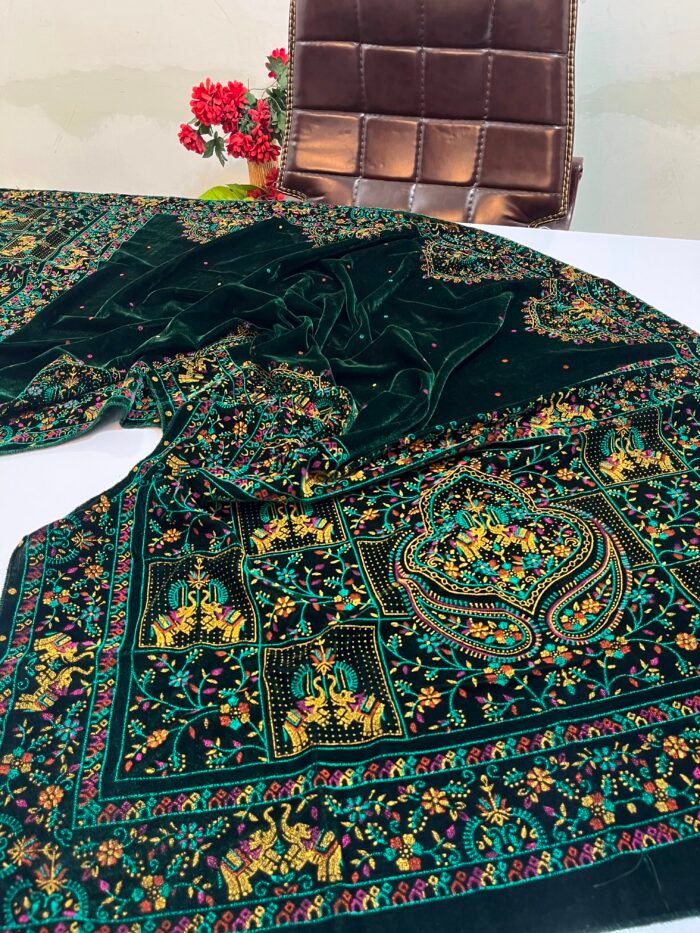Velvet Printed Winter Shawl 2.5 Yards – Article# 01/Green - Image 3