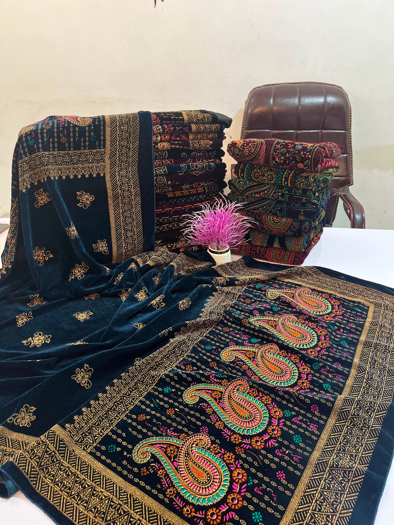 WhatsApp Image 2026-09-28 at 3.11.52 AM (2) Velvet Printed Winter Shawl 2.5 Yards – Article# 09/Zinc - Image 1