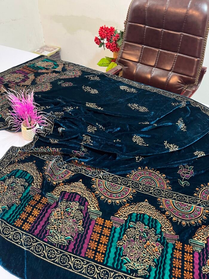 Velvet Printed Winter Shawl 2.5 Yards – Article# 08/Zinc - Image 4