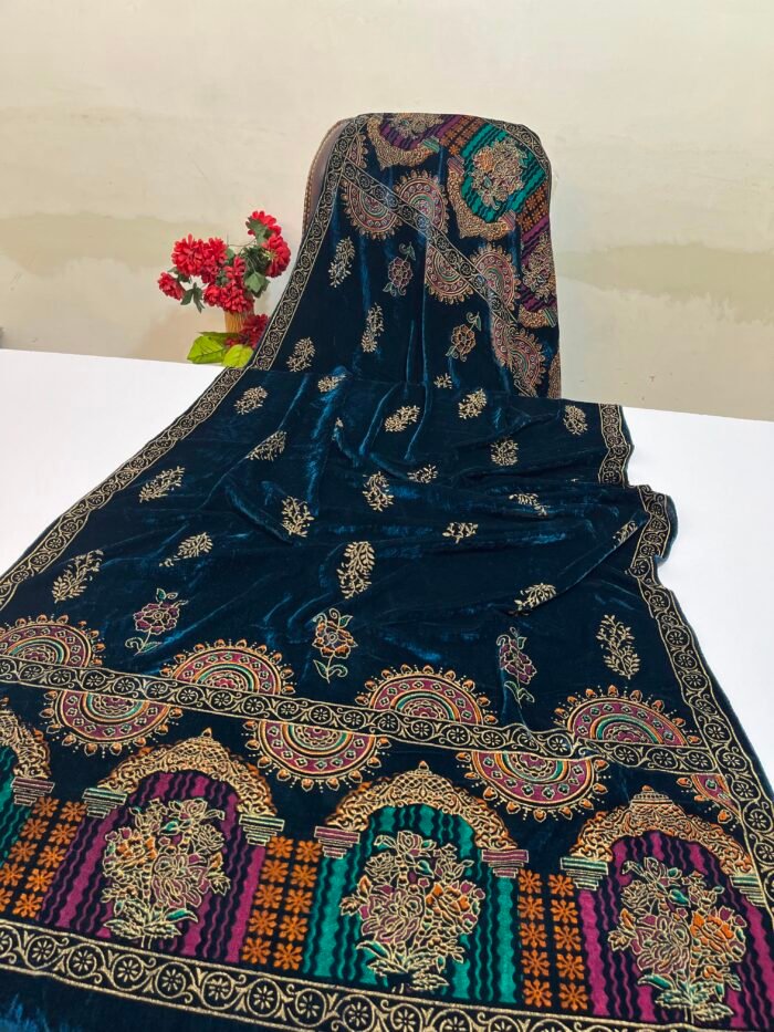 Velvet Printed Winter Shawl 2.5 Yards – Article# 08/Zinc - Image 2