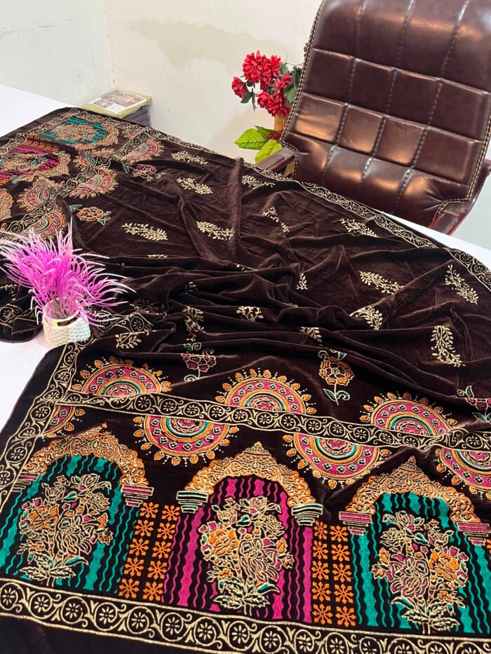 Velvet Printed Winter Shawl 2.5 Yards – Article# 08/Brown - Image 4