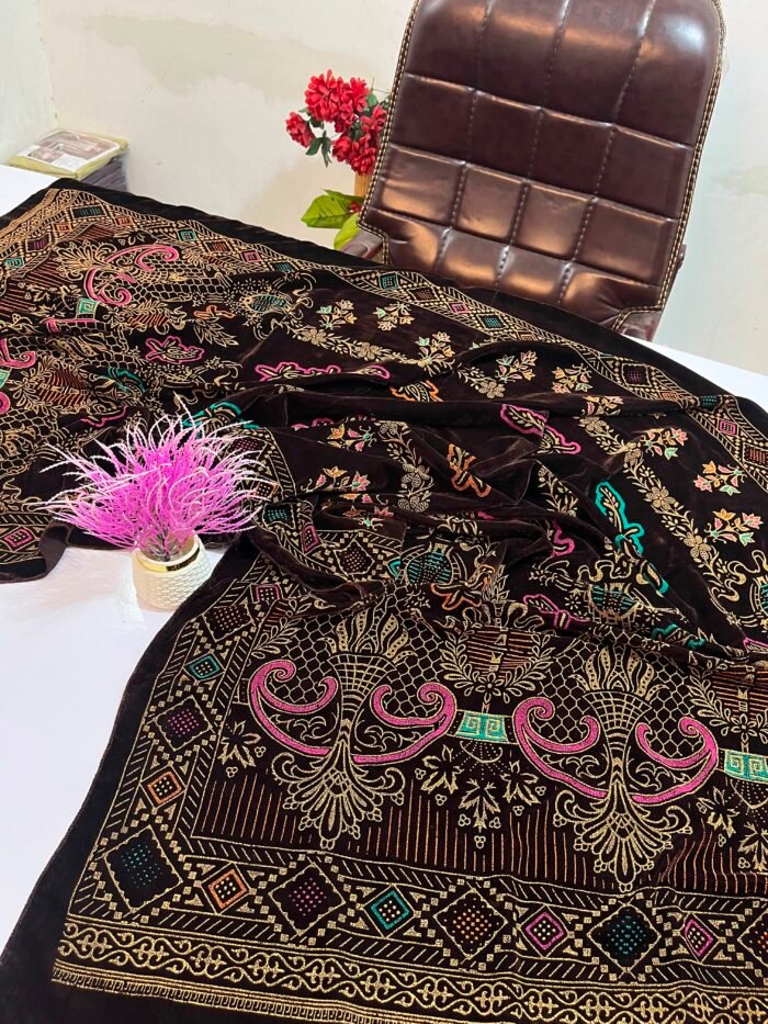 Velvet Printed Winter Shawl 2.5 Yards – Article# 06/Brown - Image 4