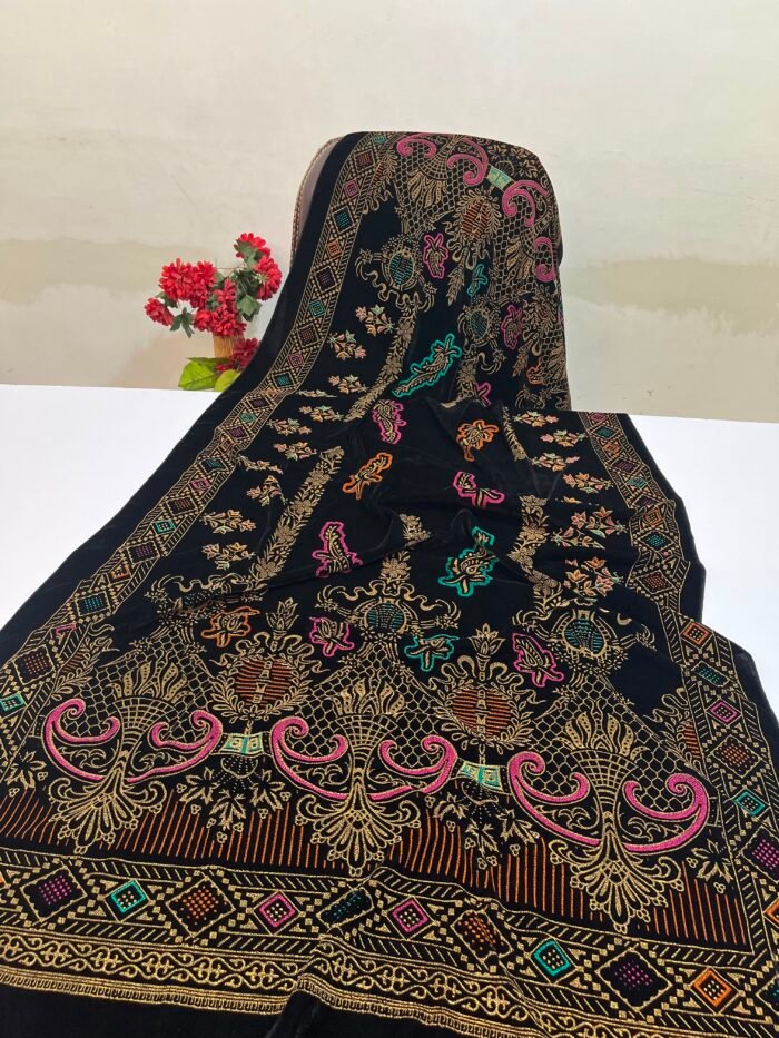 Velvet Printed Winter Shawl 2.5 Yards – Article# 06/Black - Image 2