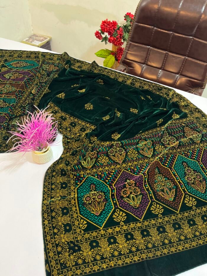 Velvet Printed Winter Shawl 2.5 Yards – Article# 04/Green - Image 4