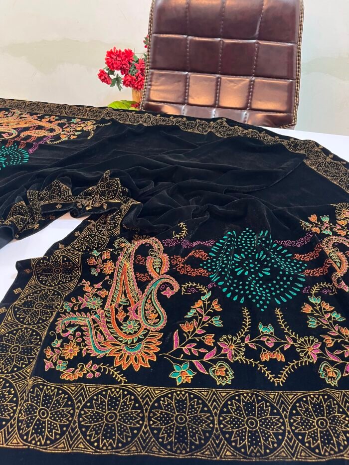 Velvet Printed Winter Shawl 2.5 Yards – Article# 03/Black - Image 2