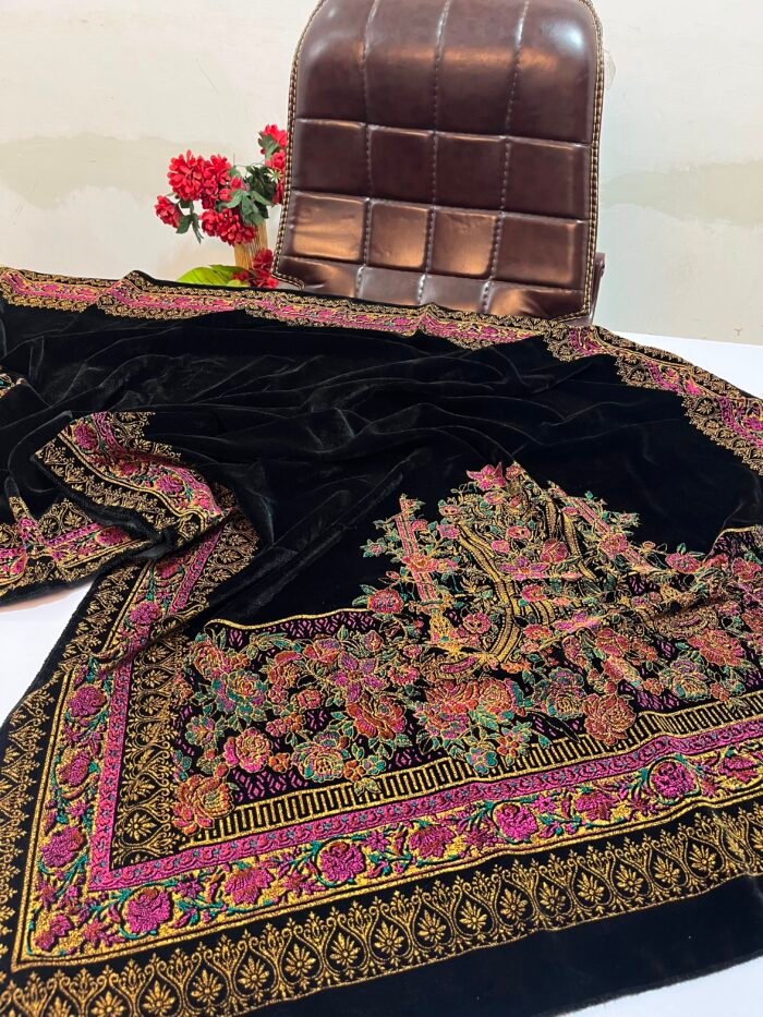 Velvet Printed Winter Shawl 2.5 Yards – Article# 02/Black - Image 3